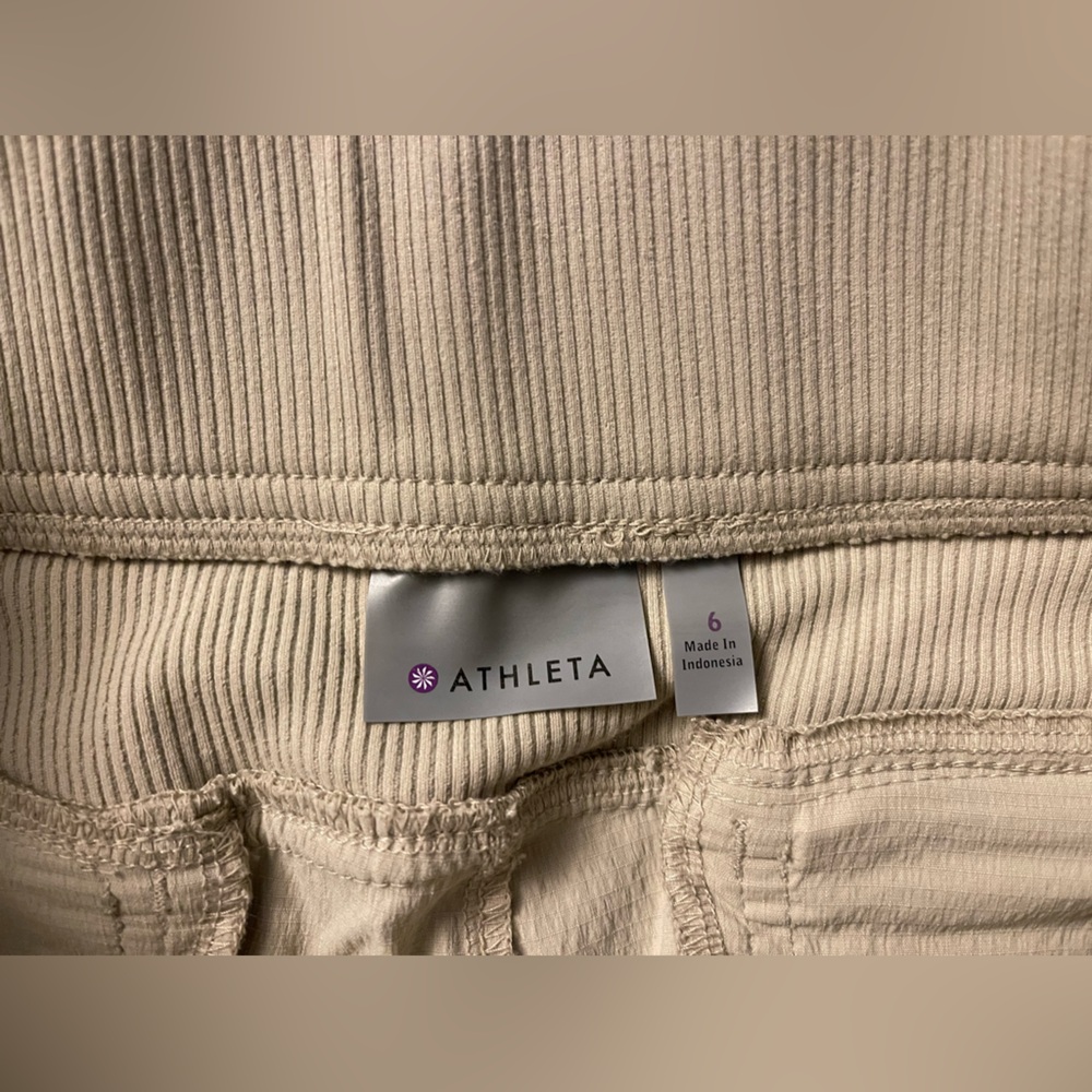 Athleta Khaki Beige Zip Button PullOn Trekkie Hiking Walking Pocket Nylon Pant 6 - Picture 12 of 13